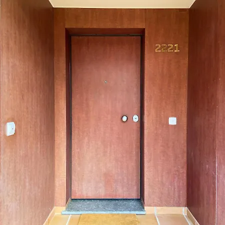 Spacious Modern With Swimming Pool #1905 Apartmán *
