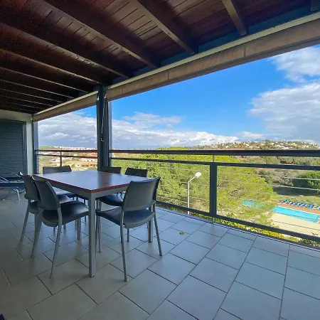Apartment Spacious Modern With Swimming Pool #1905