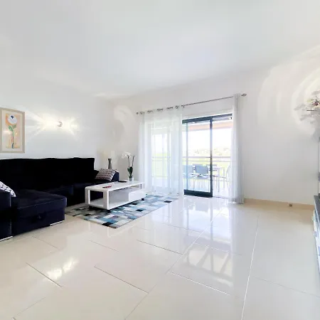 Spacious Modern With Swimming Pool #1905 *